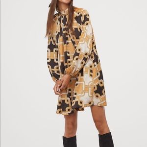 Beautiful mini satin dress!